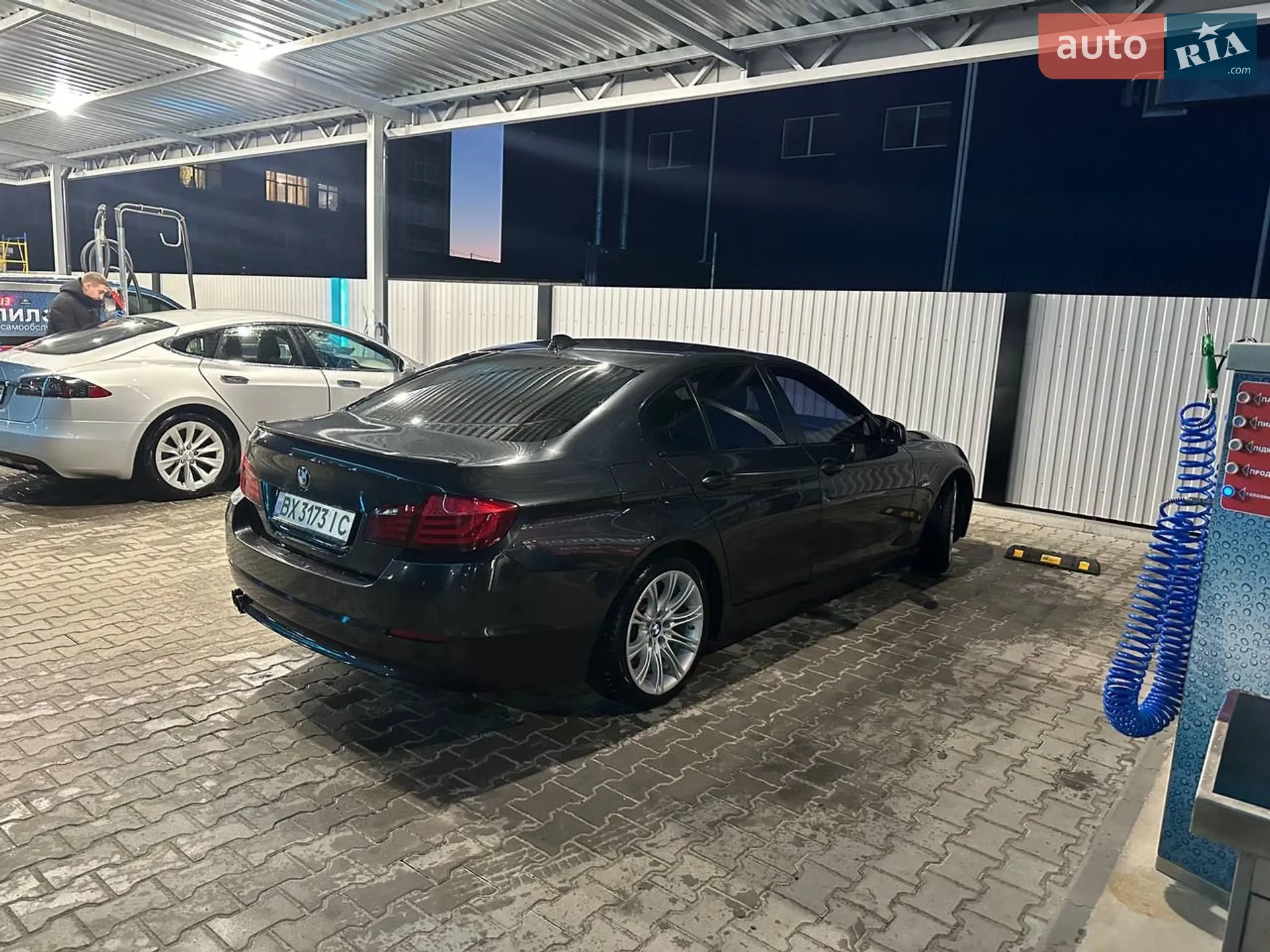 2010 BMW 5er - мініатюра 3