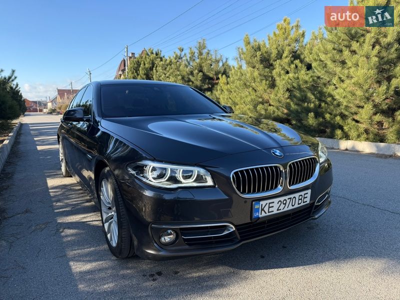 Седан BMW 5 Series 2015 в Днепре