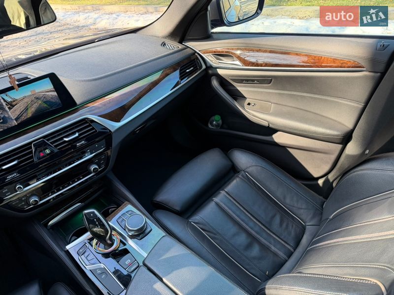 Седан BMW 5 Series 2018 в Киеве