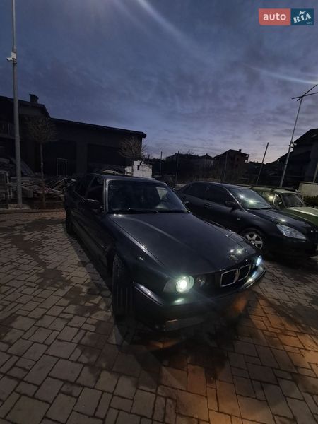 Седан BMW 5 Series 1994 в Львове