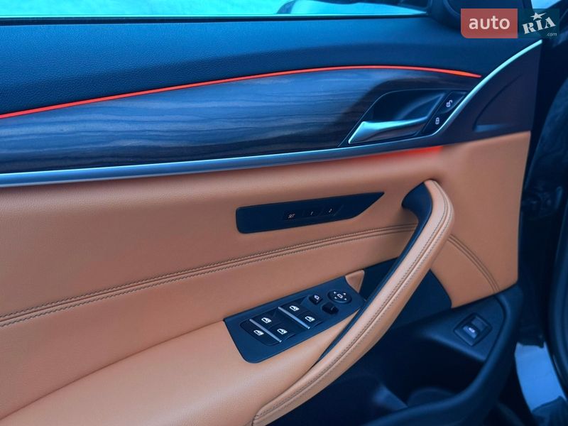 Седан BMW 5 Series 2023 в Кам'янець-Подільському