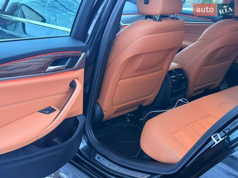 Седан BMW 5 Series 2023 в Кам'янець-Подільському