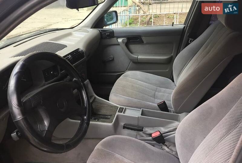 Седан BMW 5 Series 1993 в Виннице