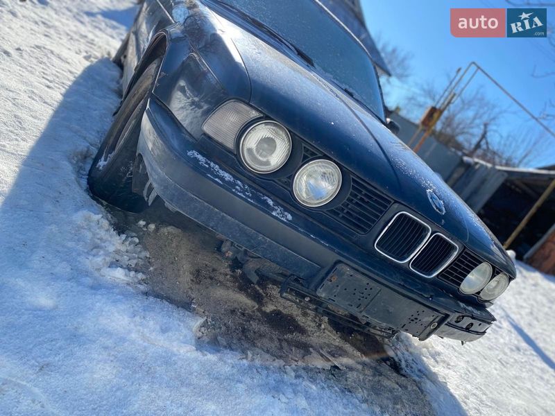Седан BMW 5 Series 1993 в Виннице