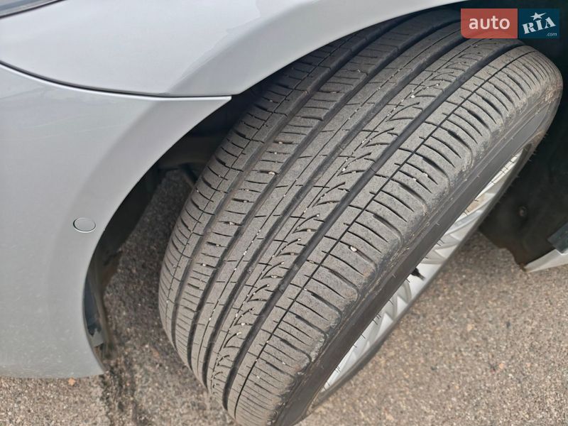 Седан BMW 5 Series 2014 в Кривому Розі