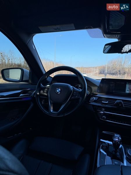 Седан BMW 5 Series 2019 в Хмельницком