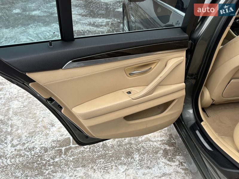 Седан BMW 5 Series 2014 в Виннице