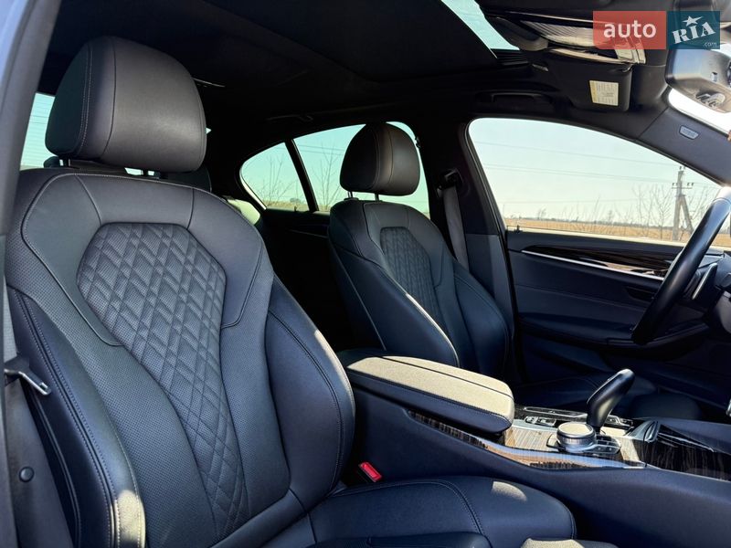 Седан BMW 5 Series 2020 в Тернополе