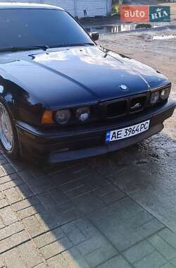 Седан BMW 5 Series 1992 в Днепре