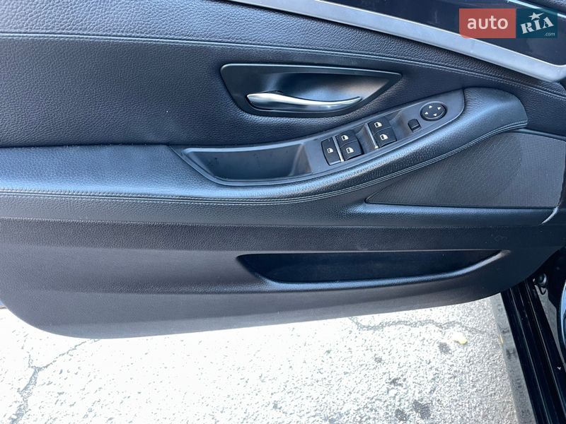 Седан BMW 5 Series 2010 в Полтаве