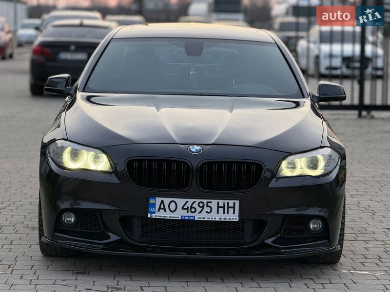 Седан BMW 5 Series 2013 в Ужгороде