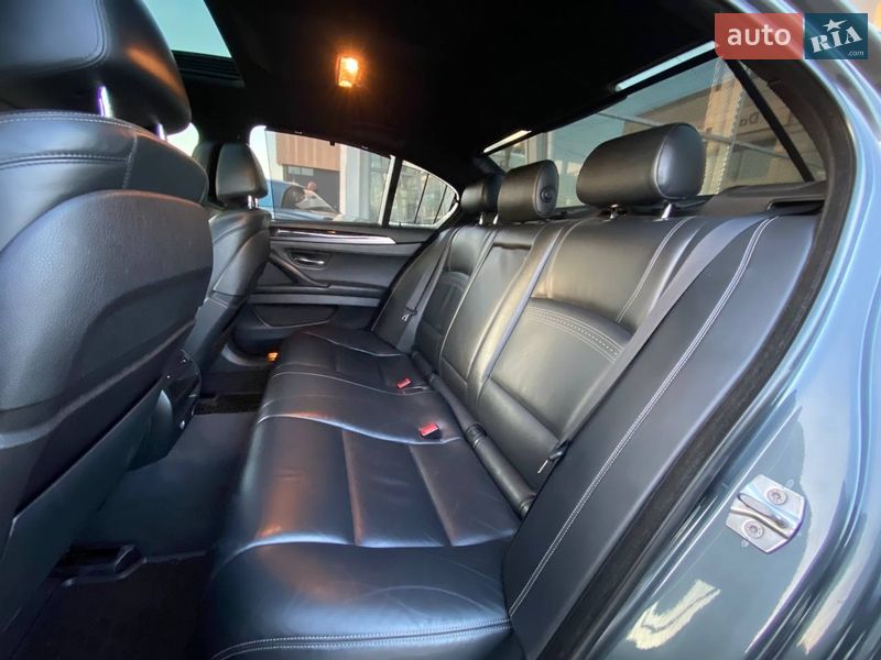 Седан BMW 5 Series 2015 в Черновцах