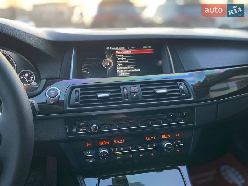 Седан BMW 5 Series 2015 в Черновцах