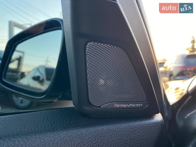 Седан BMW 5 Series 2015 в Черновцах