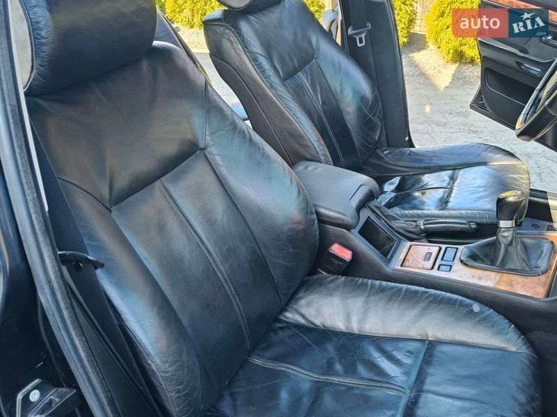Седан BMW 5 Series 1998 в Воловце