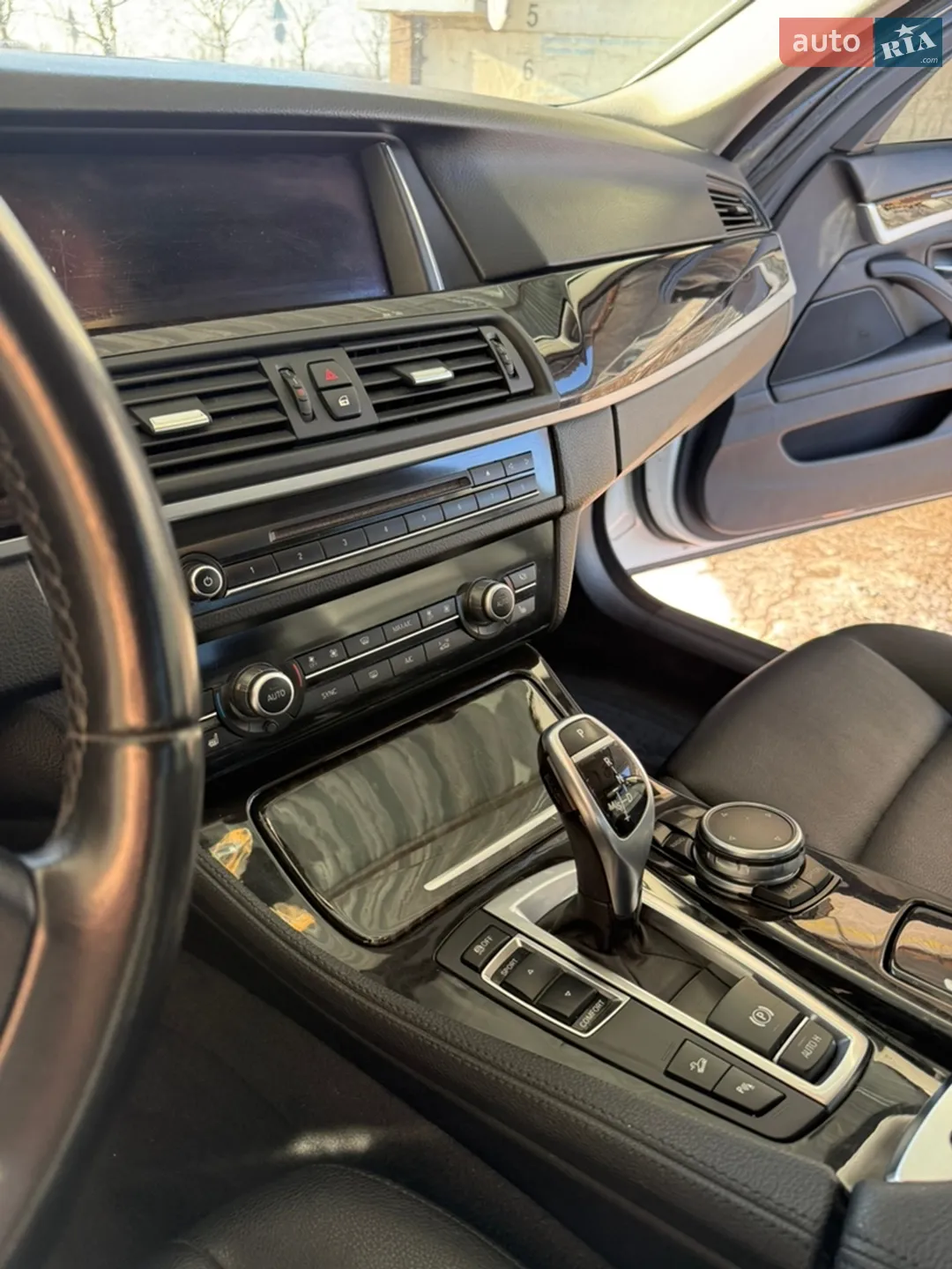 2016 BMW 5er - мініатюра 10