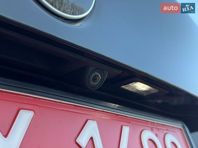 Седан BMW 5 Series 2015 в Луцьку