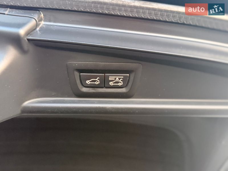 Лифтбек BMW 5 Series 2012 в Черновцах