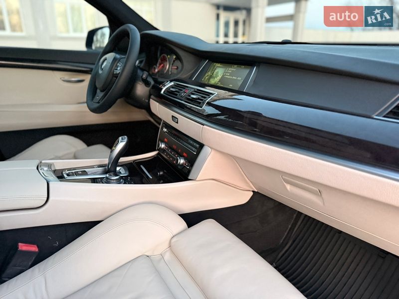 Лифтбек BMW 5 Series 2012 в Черновцах