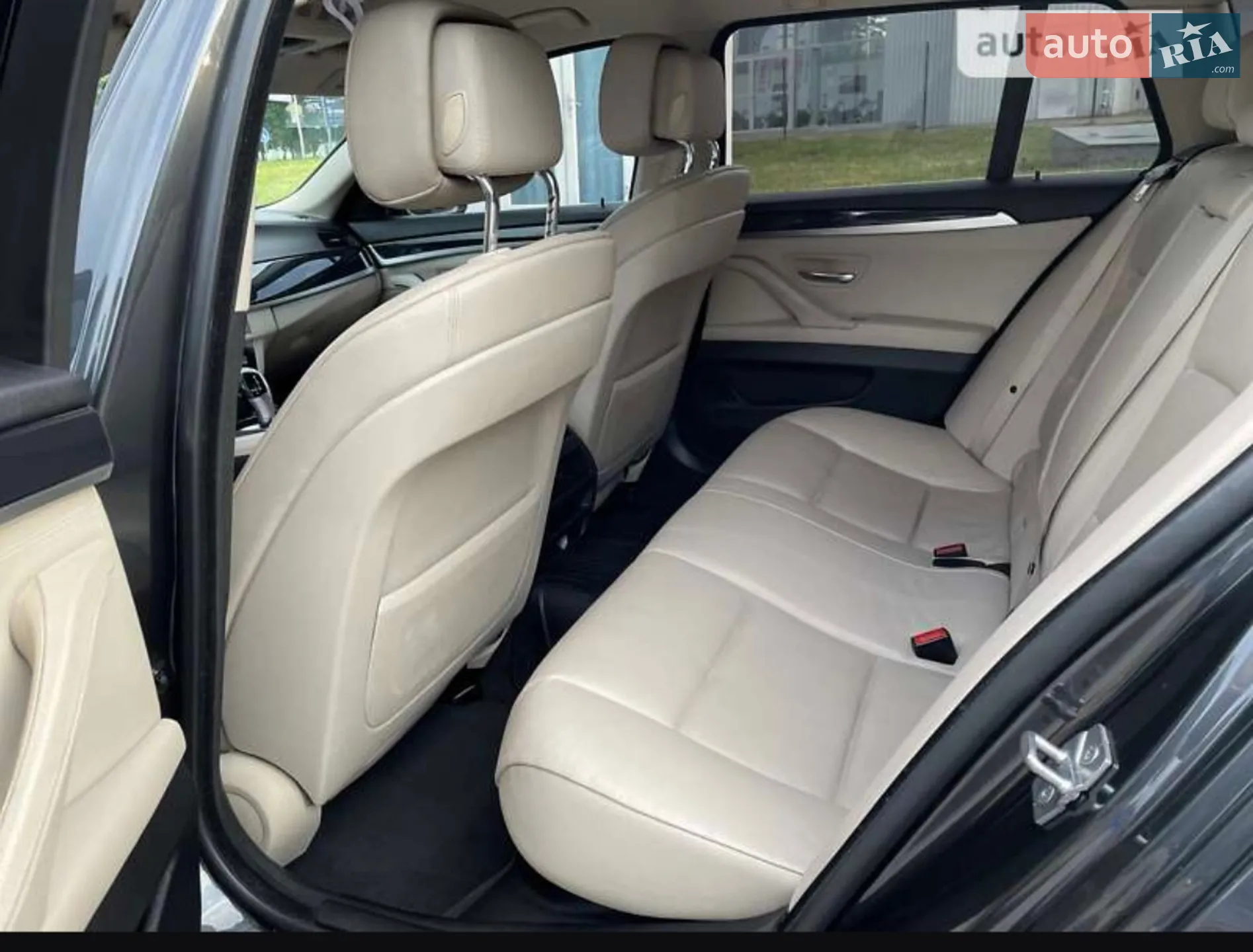 2010 BMW 5er - мініатюра 13
