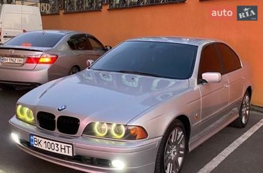 Седан BMW 5 Series 2001 в Василькове