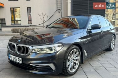 Седан BMW 5 Series 2016 в Киеве