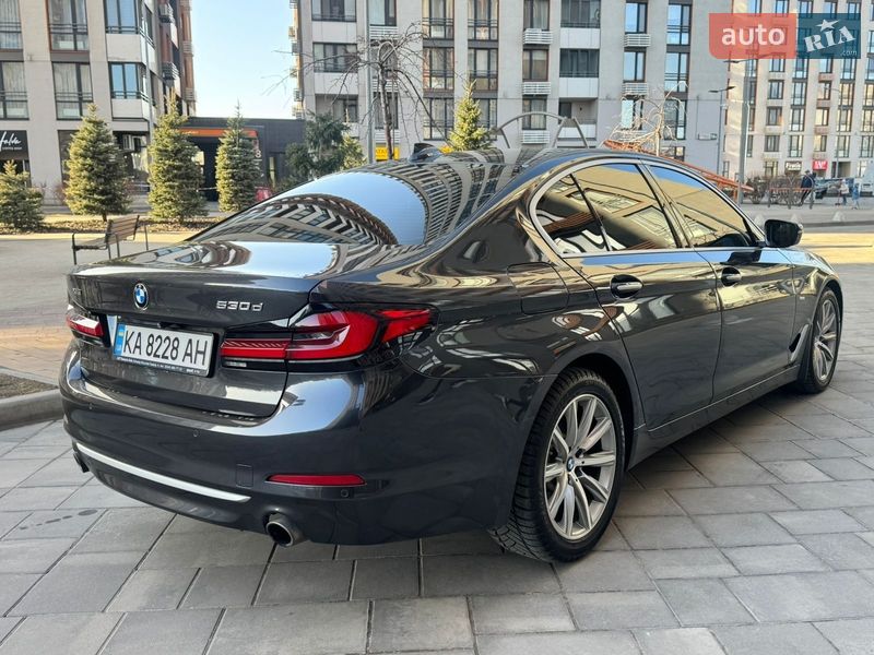 Седан BMW 5 Series 2016 в Киеве