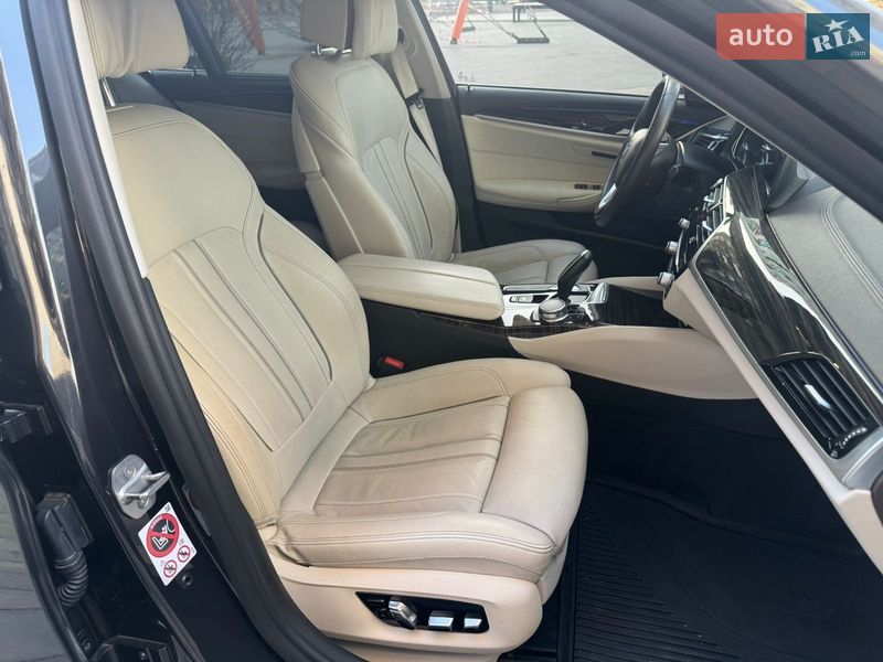 Седан BMW 5 Series 2016 в Киеве