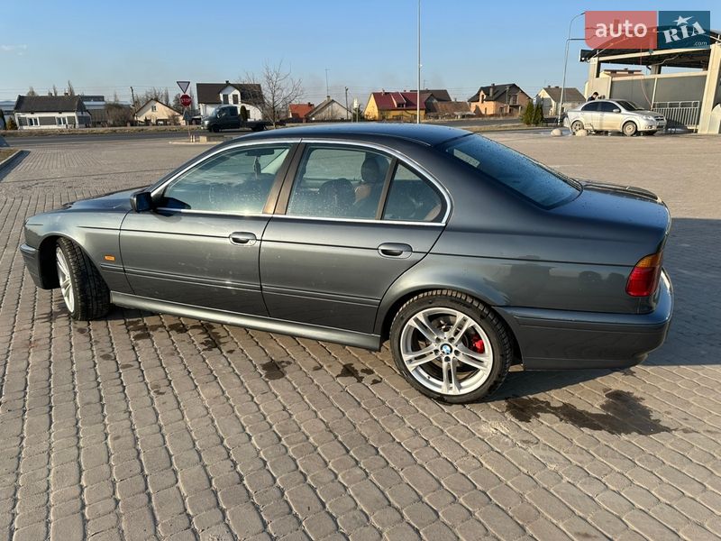 BMW 5 Series 2000