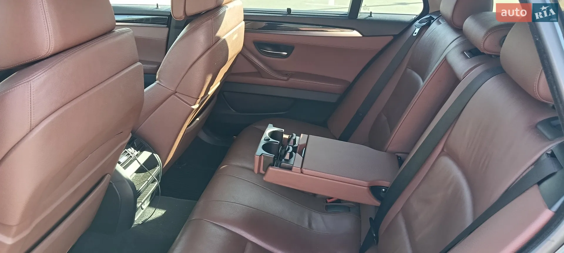 2013 BMW 5er - мініатюра 2