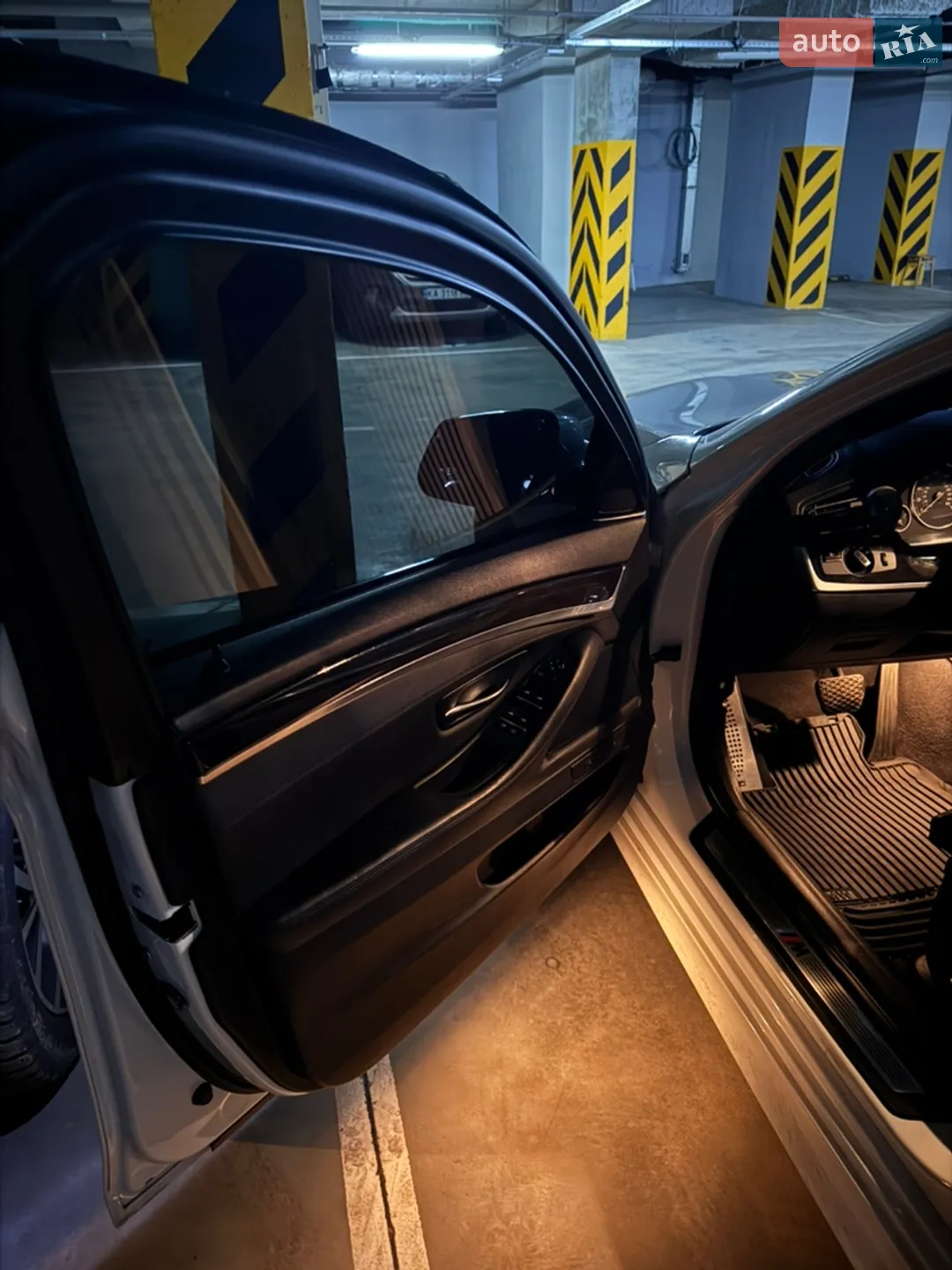 2012 BMW 5er - мініатюра 12