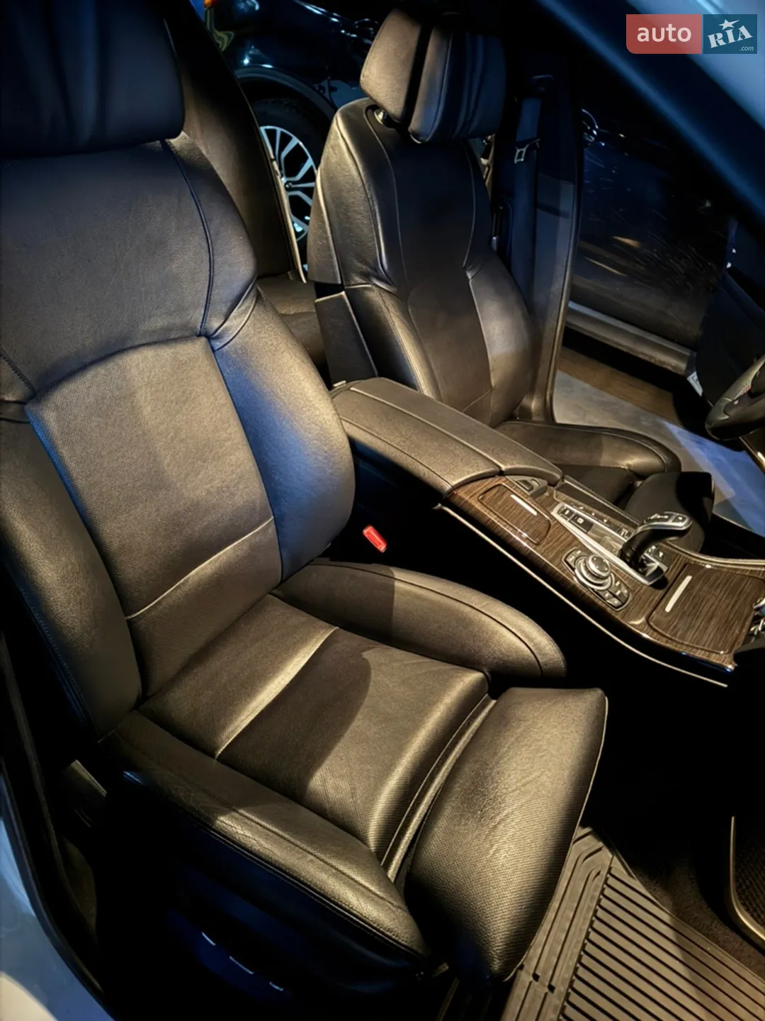2012 BMW 5er - мініатюра 15