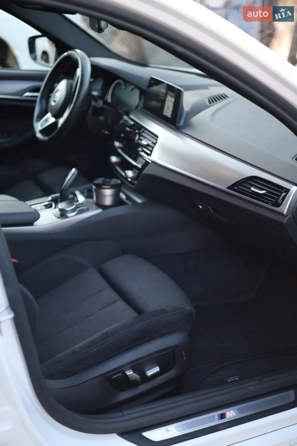 2017 BMW 5er - мініатюра 12