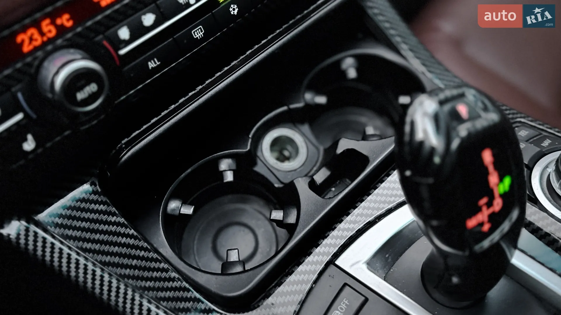 2010 BMW 5er - мініатюра 41