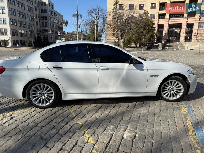 Седан BMW 5 Series 2012 в Харькове