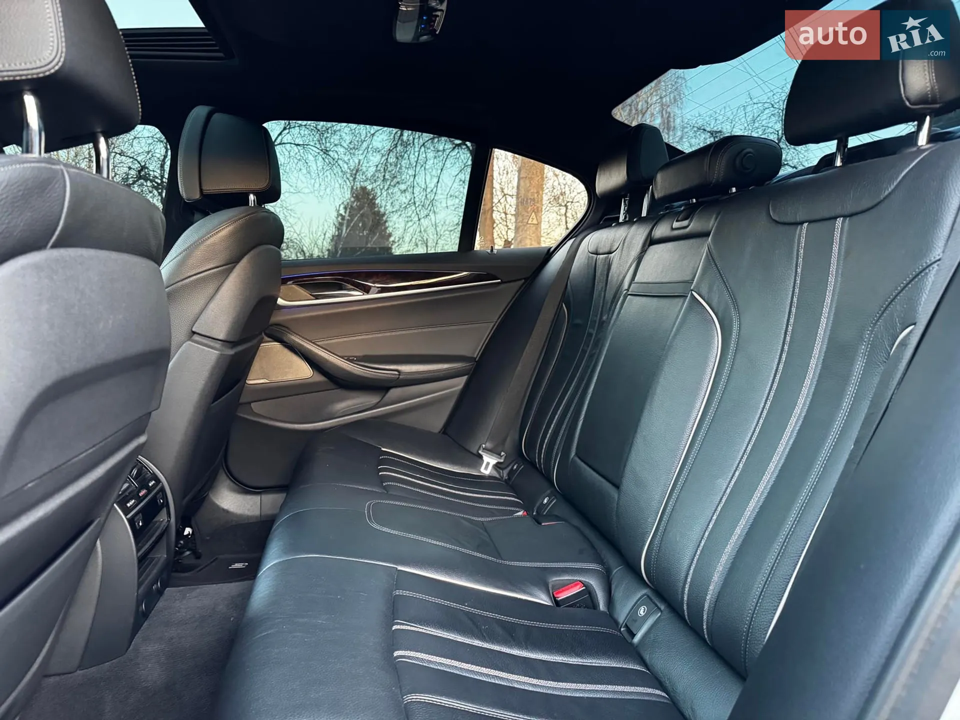 2017 BMW 5er - мініатюра 31