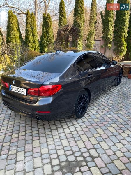 Седан BMW 5 Series 2017 в Львові