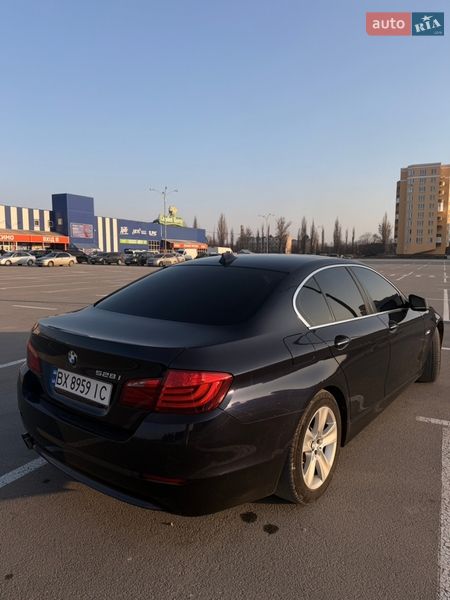 Седан BMW 5 Series 2012 в Каменец-Подольском