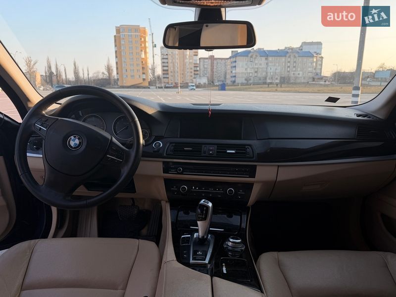 Седан BMW 5 Series 2012 в Каменец-Подольском