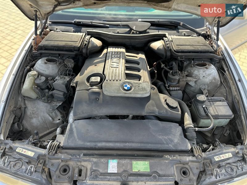 Седан BMW 5 Series 2000 в Одессе