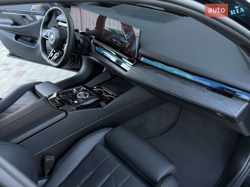 Седан BMW 5 Series 2024 в Одессе