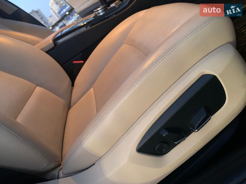 Седан BMW 5 Series 2015 в Киеве