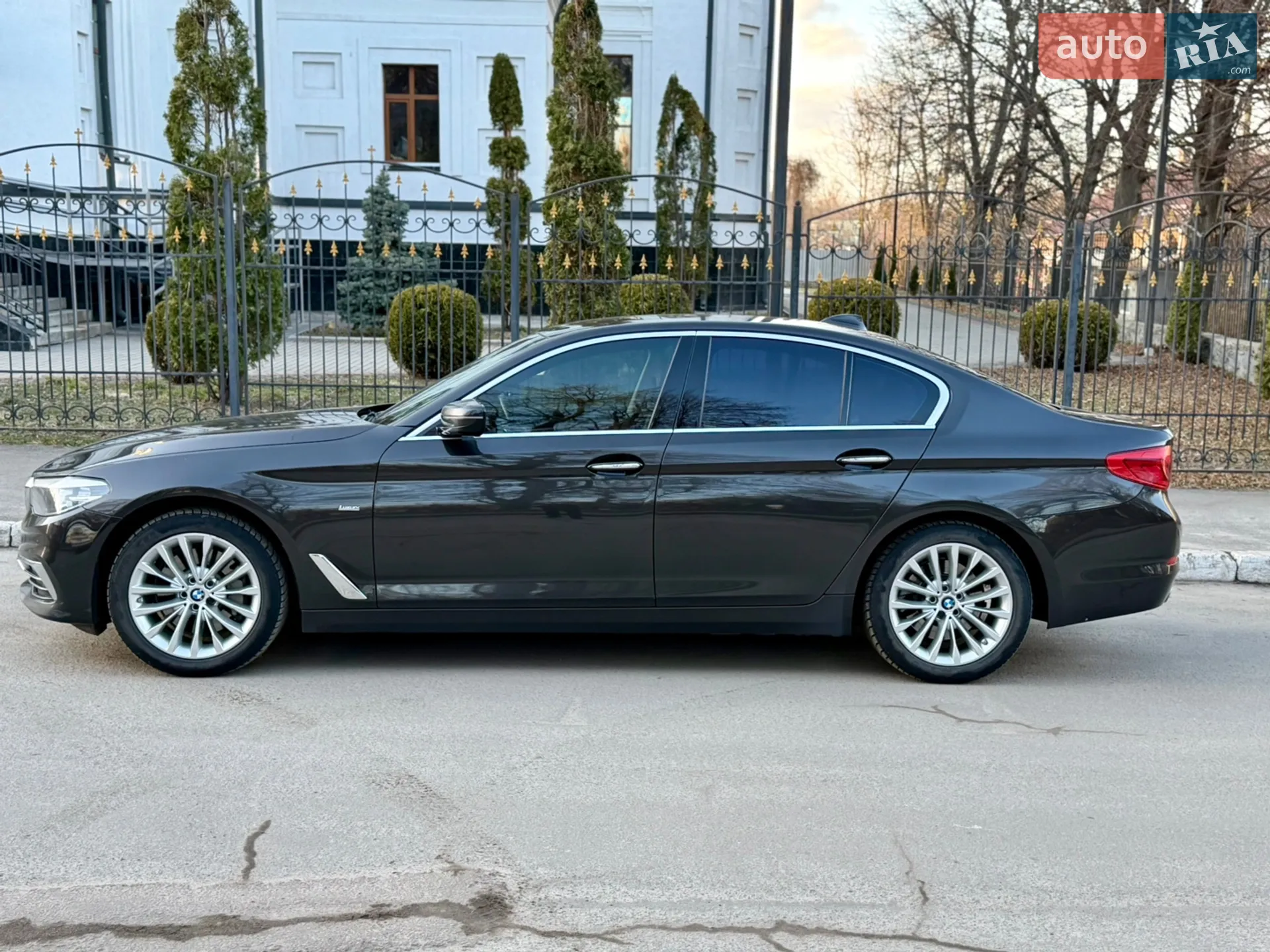 2017 BMW 5er - мініатюра 5
