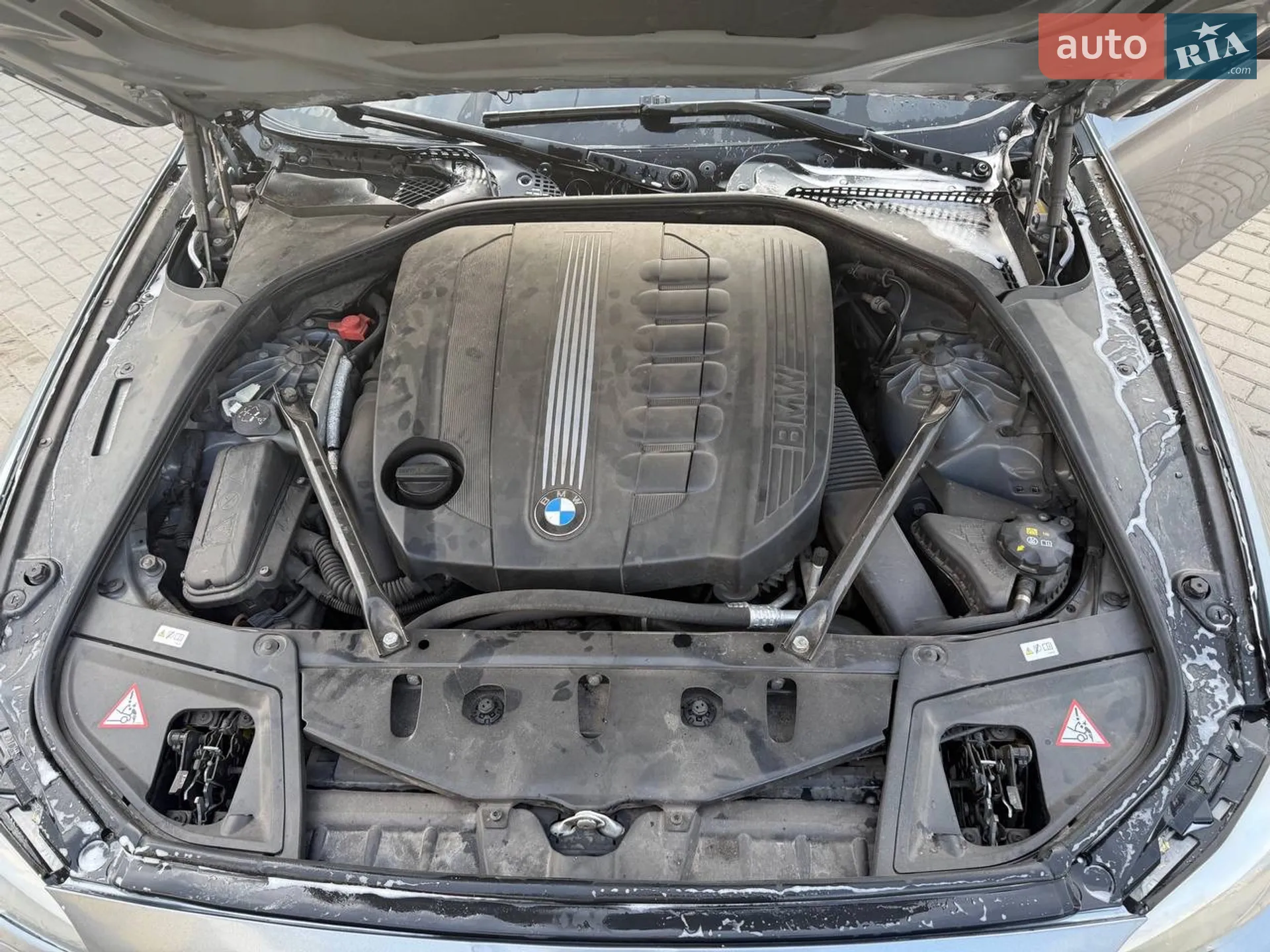 2010 BMW 5er - мініатюра 17