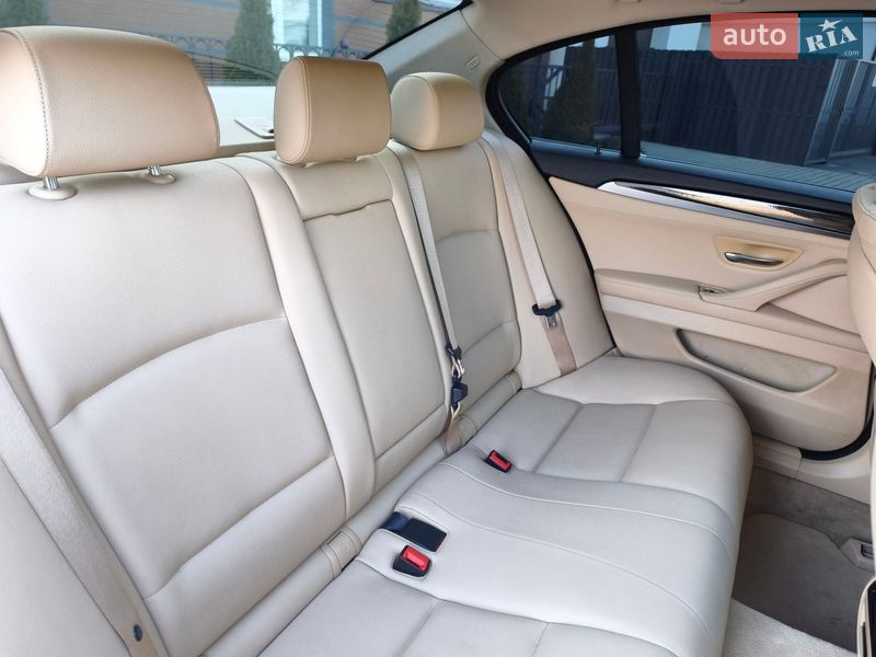 Седан BMW 5 Series 2014 в Виннице