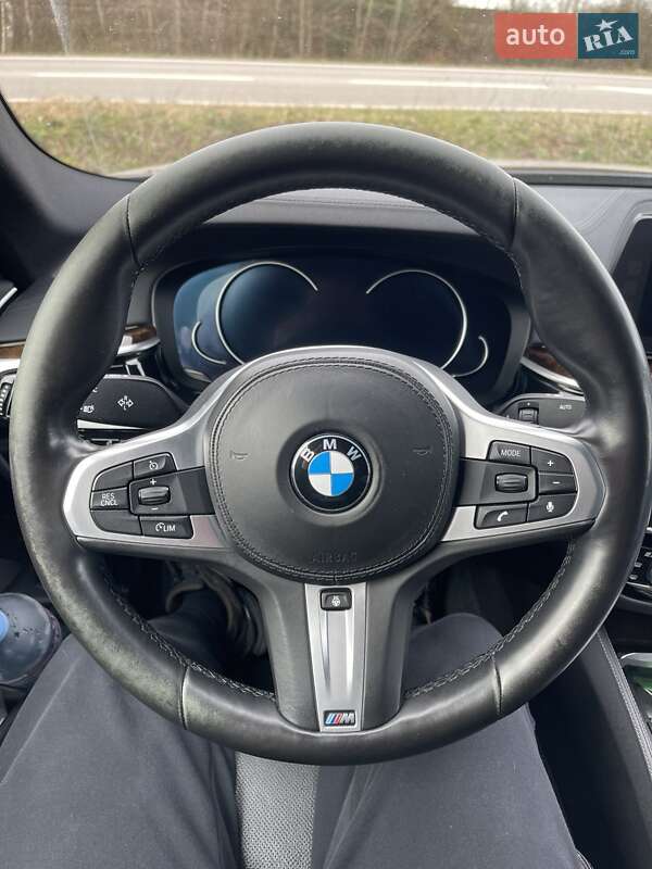 Седан BMW 5 Series 2017 в Николаеве