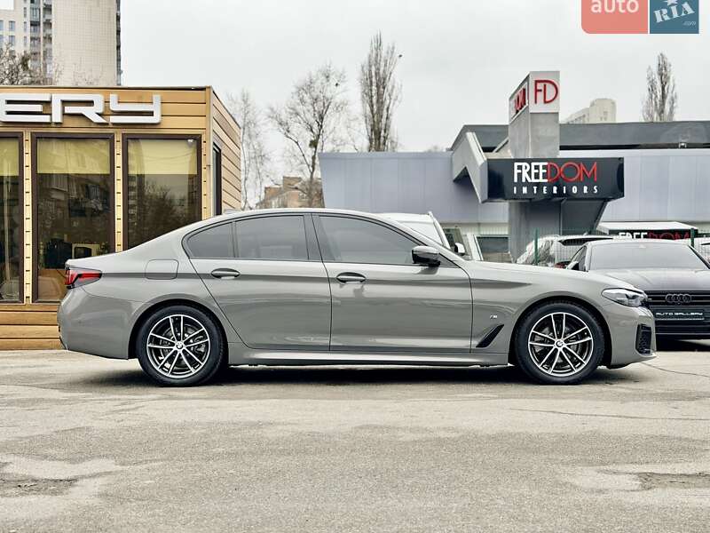 Седан BMW 5 Series 2022 в Киеве