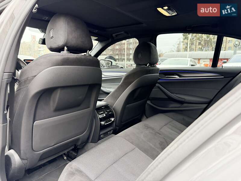 Седан BMW 5 Series 2022 в Киеве