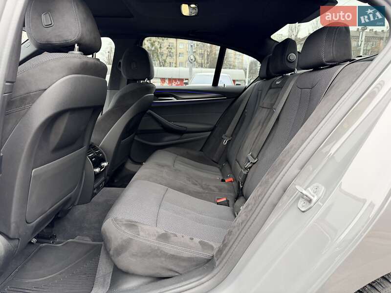 Седан BMW 5 Series 2022 в Киеве