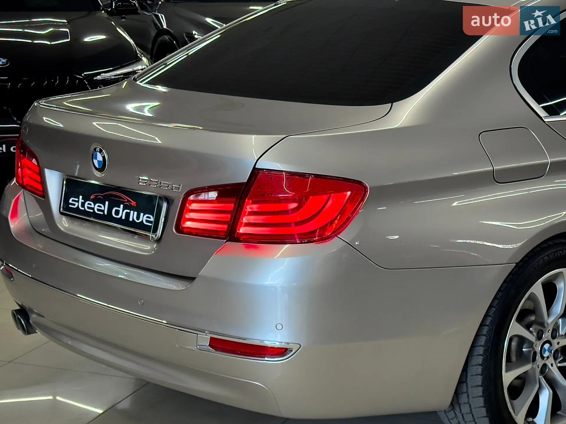 2013 BMW 5er - мініатюра 13